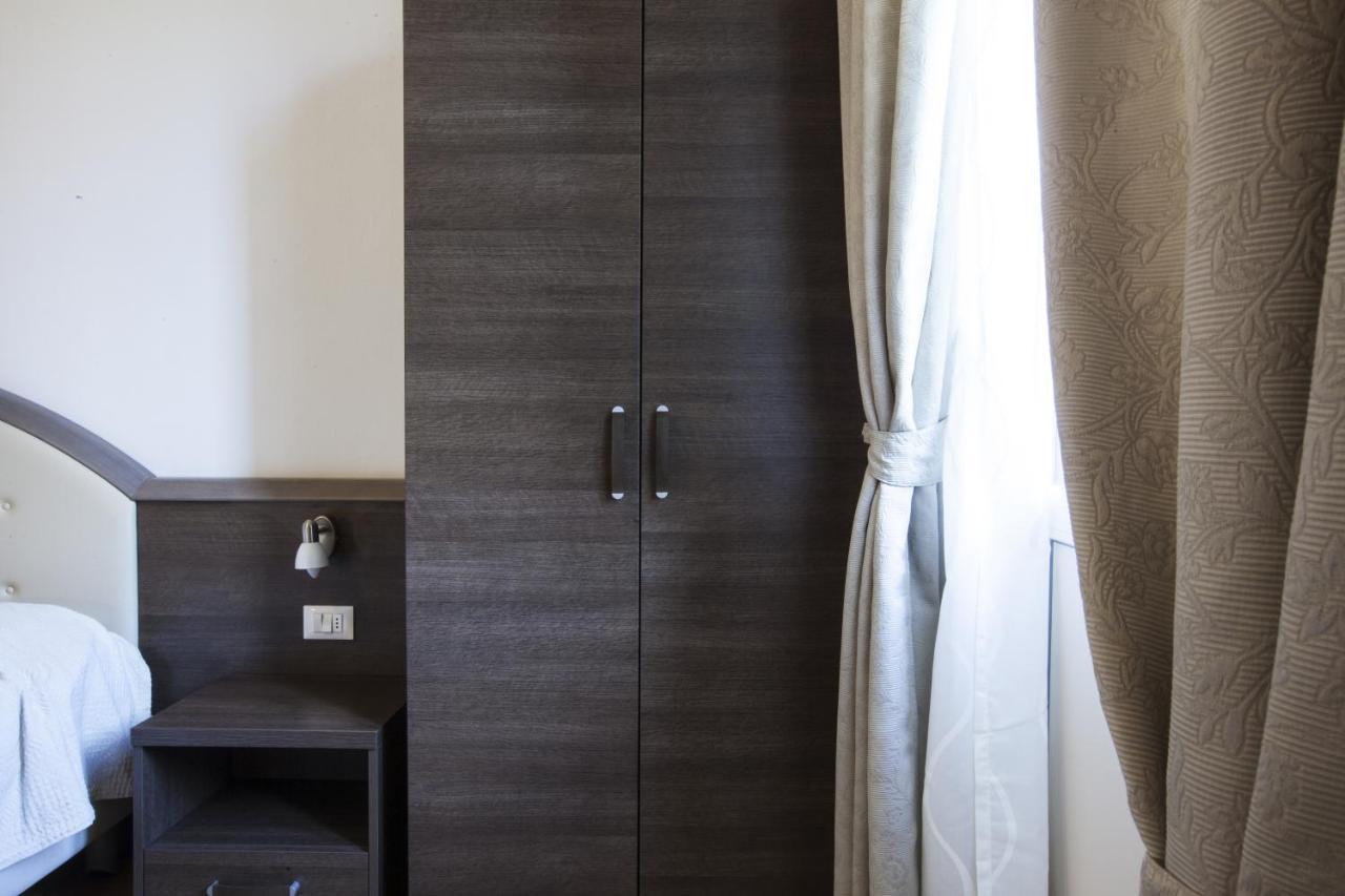 Hotel Amalfi Milan Bilik gambar