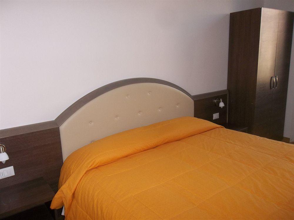 Hotel Amalfi Milan Luaran gambar