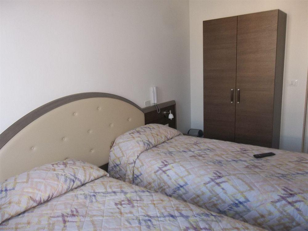 Hotel Amalfi Milan Luaran gambar