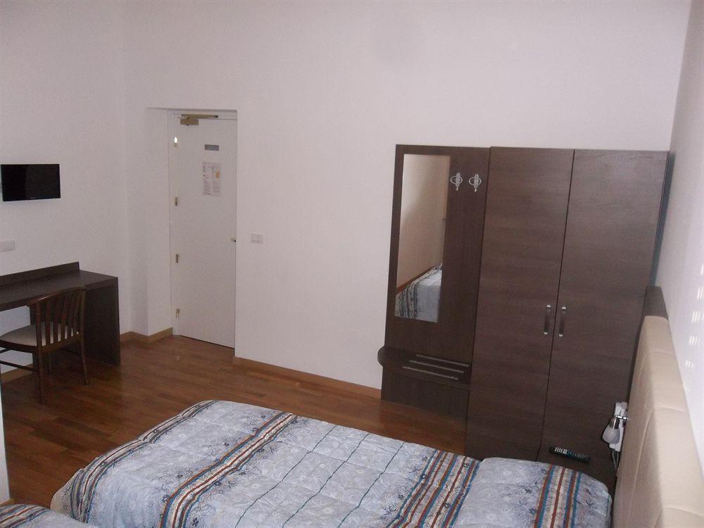 Hotel Amalfi Milan Luaran gambar
